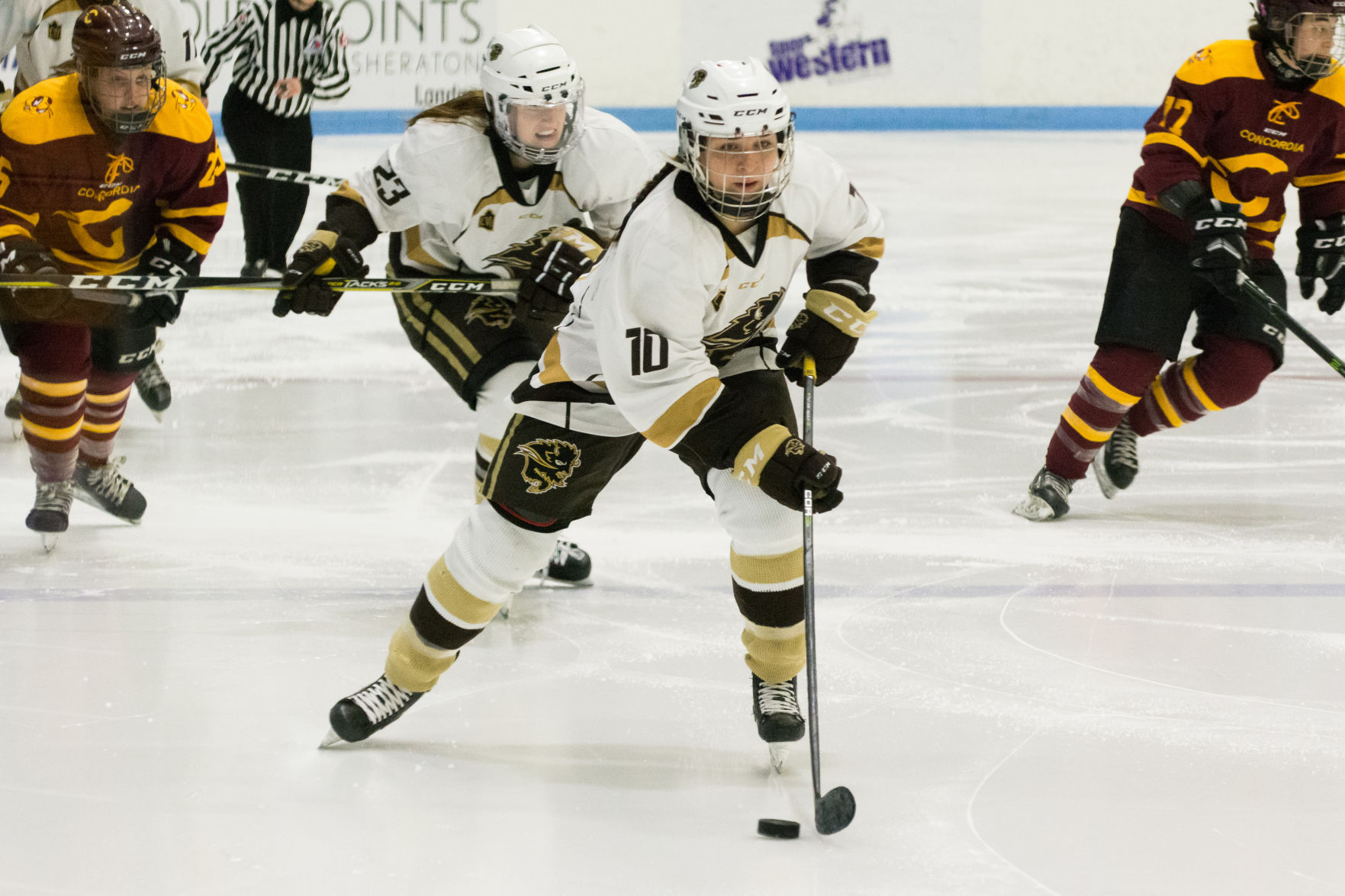 Women's Hockey Championship Manitoba vs Concordia - Lucy Villeneuve